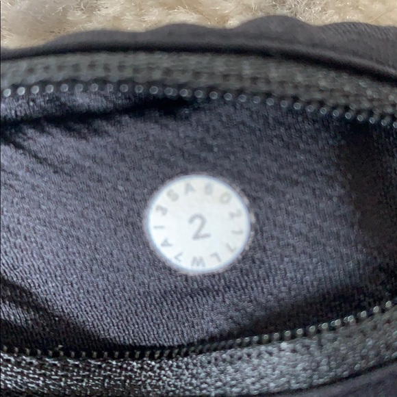 Lululemon Black Perforated Speed Shorts 2.5" - Picture 3 of 3